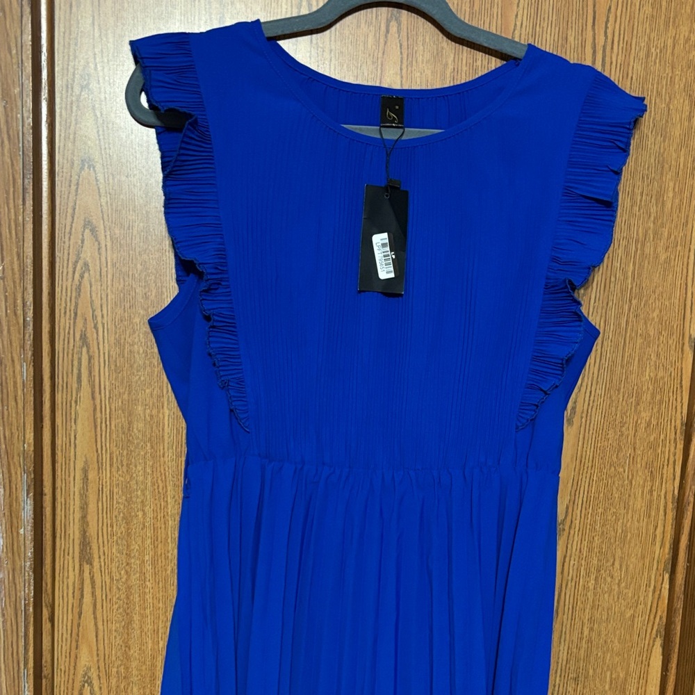 NWT Elegant Blue Sleeveless Dress